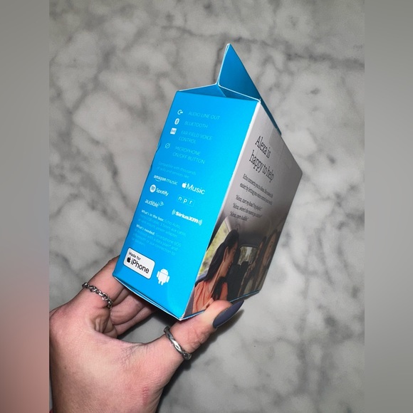 New Amazon Alexa echo auto - Picture 2 of 6